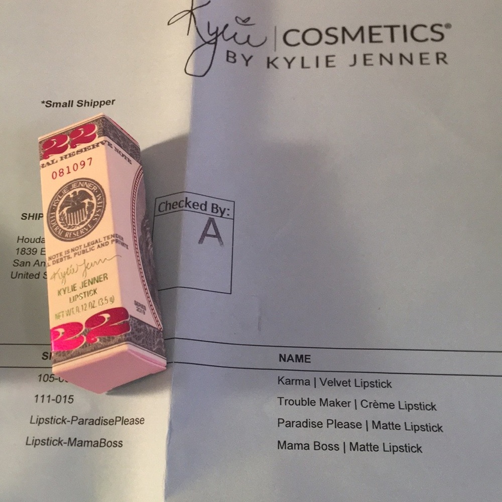 Authentic Kylie MAMA BOSS Lipstick - Picture 2 of 3